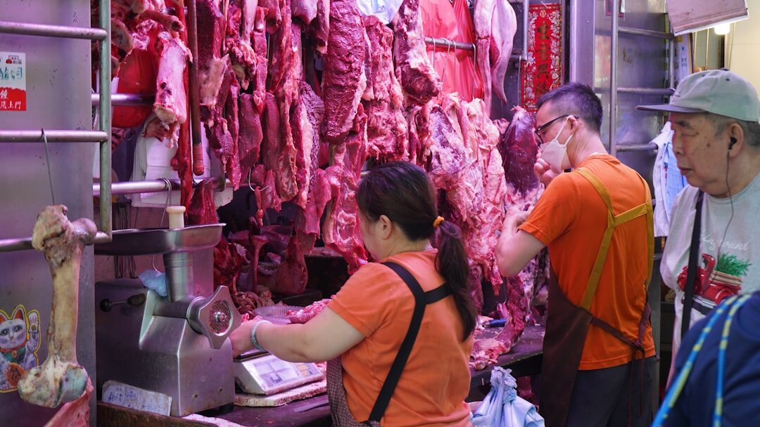 market in neighborhood